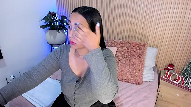 AMELIE xx online show from 12.02.24