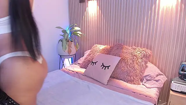 AMELIE xx online show from 10.20.25