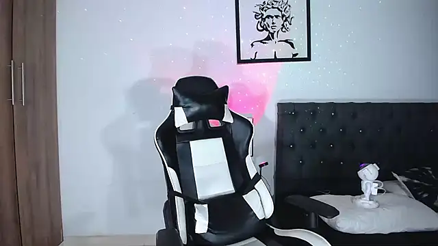 AlanNaughty online show from 11.05.25