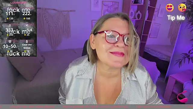 Shannonshine online show from 10.18.25