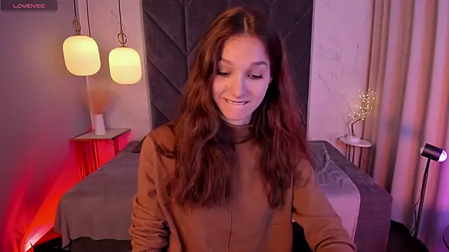 MirandaGlow online show from 12.14.25