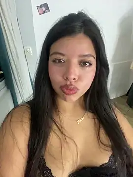 Snapshot of DulceAngelica chatting on 03.19.26 DulceAngelica online show from 03.19.26