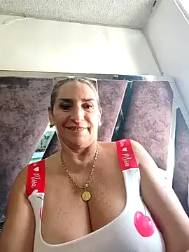 Snapshot of Lossexycacha chatting on 02.13.26 Lossexycacha online show from 02.13.26