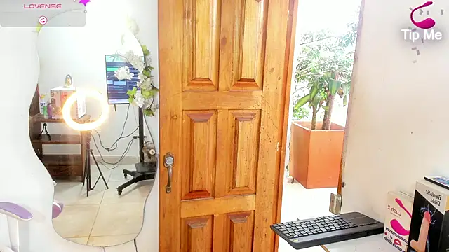 sofia gold  online show from 04.08.26