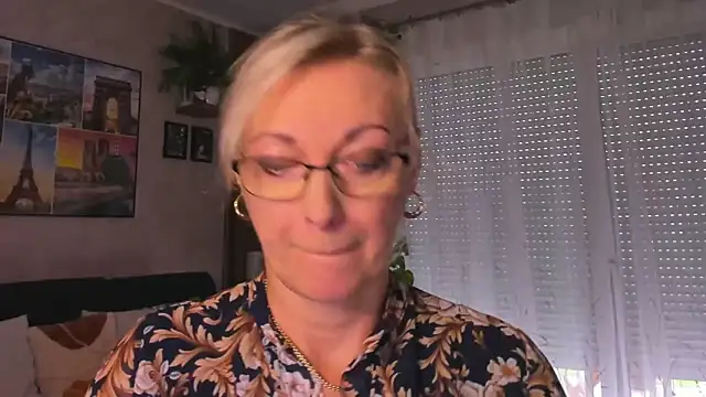 vanessa chat online show from 09.16.25