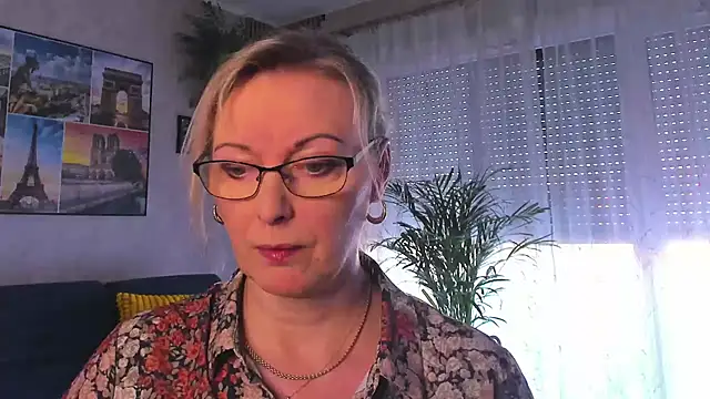 Snapshot of vanessa_chat chatting on 03.19.26 vanessa chat online show from 03.19.26