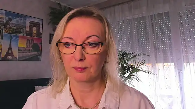 Snapshot of vanessa_chat chatting on 03.23.26 vanessa chat online show from 03.23.26