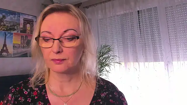 Snapshot of vanessa_chat chatting on 03.30.26 vanessa chat online show from 03.30.26