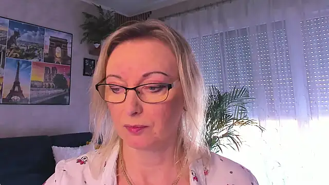 Snapshot of vanessa_chat chatting on 04.09.26 vanessa chat online show from 04.09.26