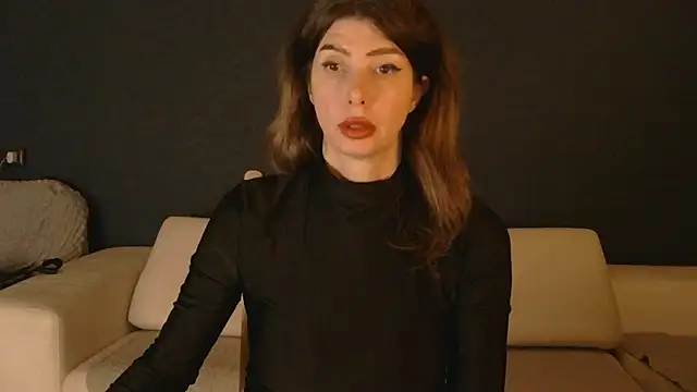 WhiteQueen888 online show from 12.18.25