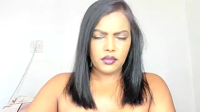 Snapshot of MySweetBitch143 chatting on 11.19.25 MySweetBitch143 online show from 11.19.25