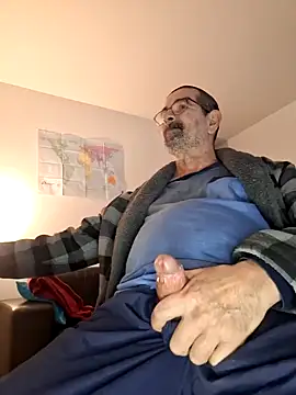 Snapshot of silvio-aus-luzern-CH chatting on 01.28.25 silvio-aus-luzern-CH online show from 01.28.25