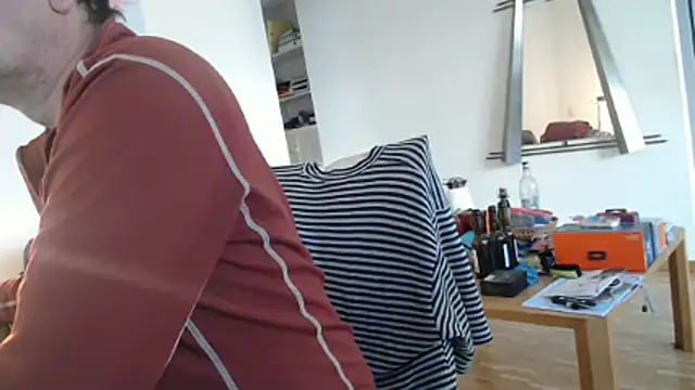 Snapshot of silvio-aus-luzern-CH chatting on 12.20.25 silvio-aus-luzern-CH online show from 12.20.25