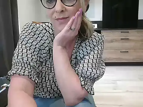 lilie69 online show from 02.25.25