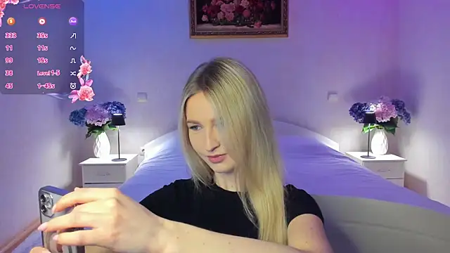 AnnaCarrera online show from 04.13.26