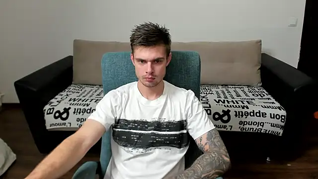 Snapshot of maks_wolfis chatting on 12.16.24 maks wolfis online show from 12.16.24