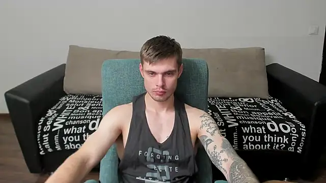 Snapshot of maks_wolfis chatting on 02.24.25 maks wolfis online show from 02.24.25