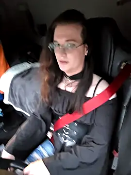 HotysimeHot1 online show from 12.17.25