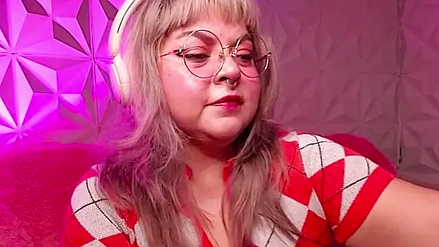 Satyn doll online show from 11.28.25