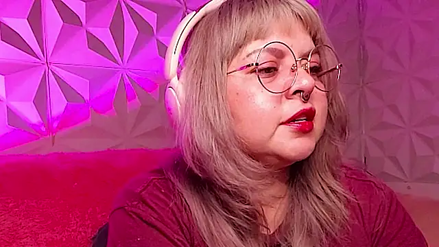 Satyn doll online show from 11.30.25