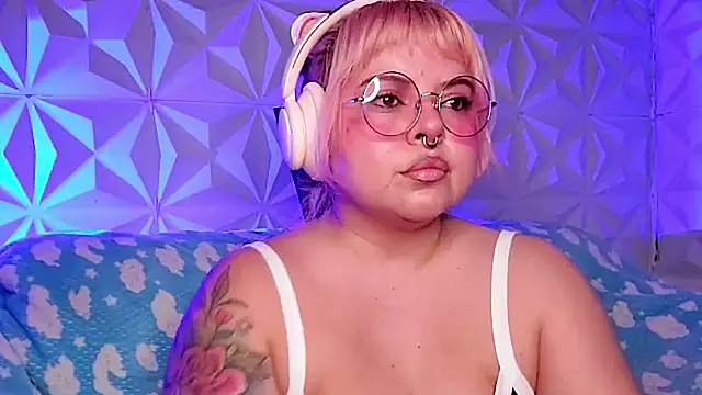 Satyn doll online show from 04.13.26