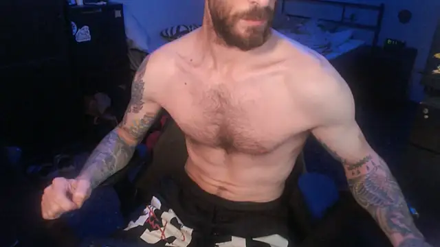 SexxxyLouis online show from 09.20.25