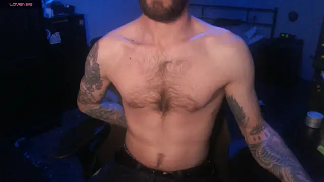 SexxxyLouis online show from 10.14.25