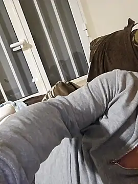 Snapshot of Alex3009 chatting on 11.09.25 Alex3009 online show from 11.09.25