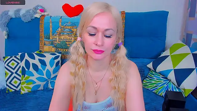 EllenMoore online show from 01.18.25