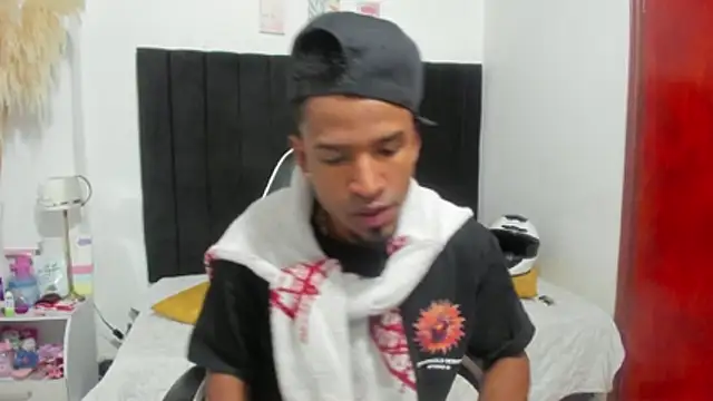 anhtony wayans online show from 04.21.26