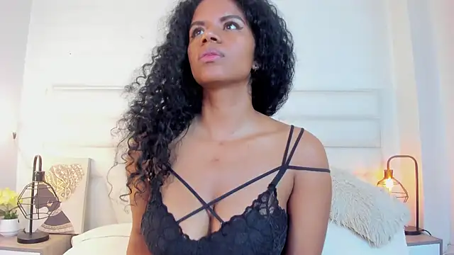 Ellie Alves online show from 12.30.24