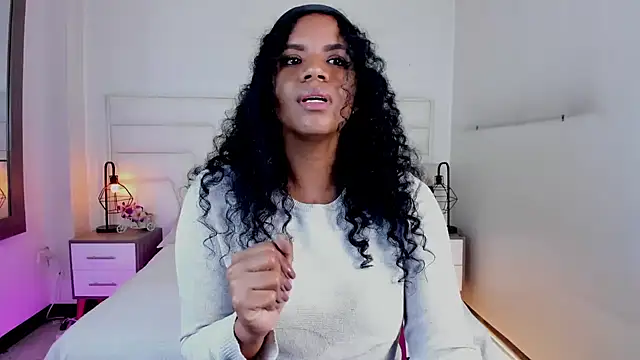 Ellie Alves online show from 02.18.25