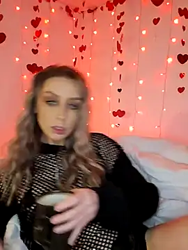 Snapshot of LilyOrion chatting on 02.04.25 LilyOrion online show from 02.04.25