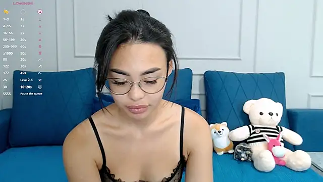 Snapshot of kwana_colada chatting on 09.23.25 kwana colada online show from 09.23.25