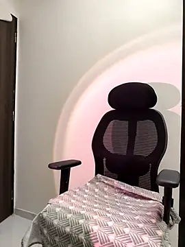 MumbaiMaskGirl online show from 09.29.25