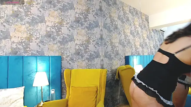 Snapshot of LisaCroft chatting on 09.11.25 LisaCroft online show from 09.11.25