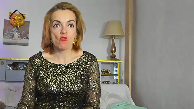 Snapshot of KateConner chatting on 03.11.25 KateConner online show from 03.11.25