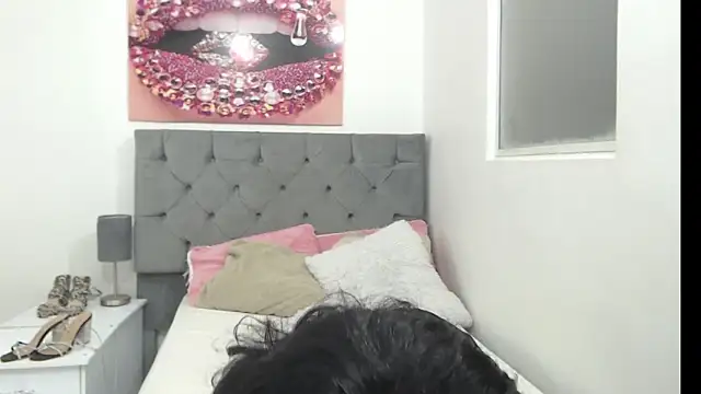 kirajohnson online show from 02.20.26