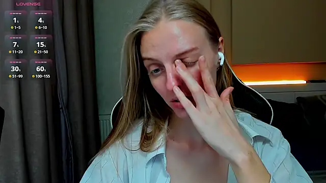 Snapshot of Jam_cream chatting on 10.22.25 Jam cream online show from 10.22.25