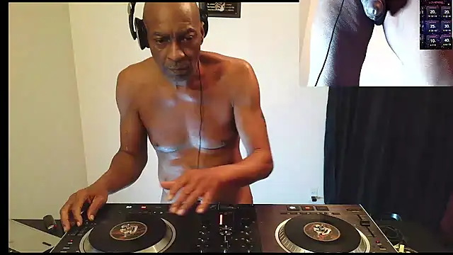 longdick4you8686 online show from 02.14.26