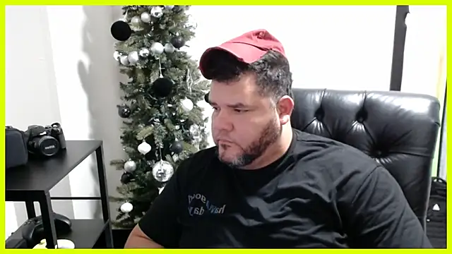 Snapshot of Gabihotxxx1 chatting on 01.06.25 Gabihotxxx1 online show from 01.06.25