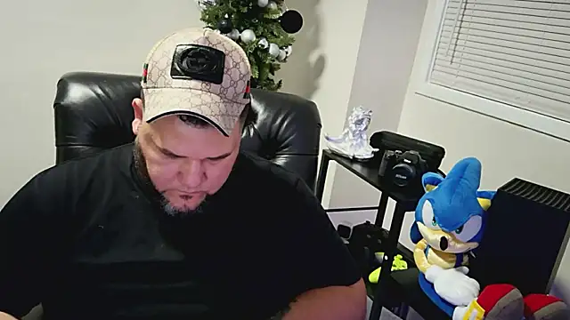 Snapshot of Gabihotxxx1 chatting on 01.24.25 Gabihotxxx1 online show from 01.24.25