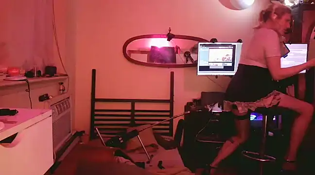 Mikela Alexa online show from 01.14.25