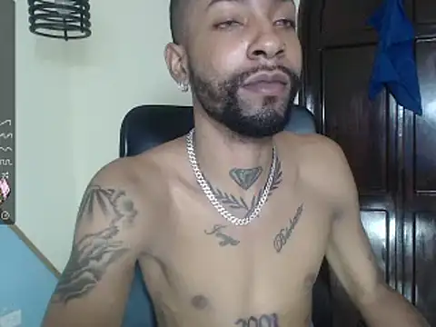 Snapshot of kilian_xx chatting on 02.05.25 kilian xx online show from 02.05.25