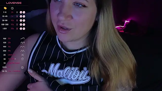 Snapshot of Fairy__Sofia chatting on 12.05.24 Fairy Sofia online show from 12.05.24