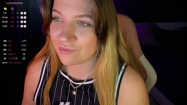 Snapshot of Fairy__Sofia chatting on 01.21.25 Fairy Sofia online show from 01.21.25