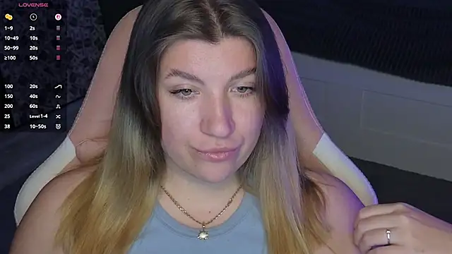 Snapshot of Fairy__Sofia chatting on 02.20.25 Fairy Sofia online show from 02.20.25