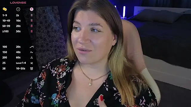 Snapshot of Fairy__Sofia chatting on 02.25.25 Fairy Sofia online show from 02.25.25