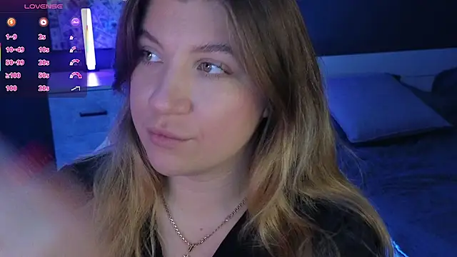 Snapshot of Fairy__Sofia chatting on 03.12.25 Fairy Sofia online show from 03.12.25