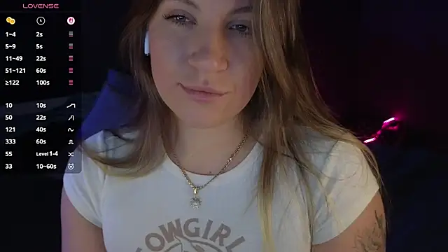 Snapshot of Fairy__Sofia chatting on 10.21.25 Fairy Sofia online show from 10.21.25